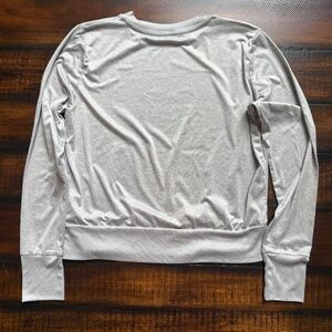 Vuori Daydream Crew in Light Heather Grey